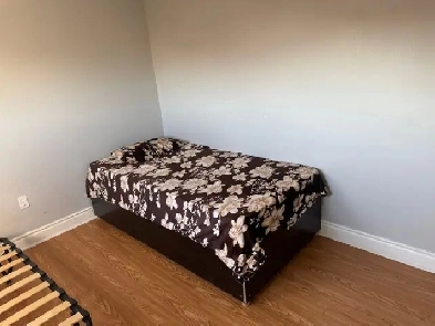 Bedroom for rent