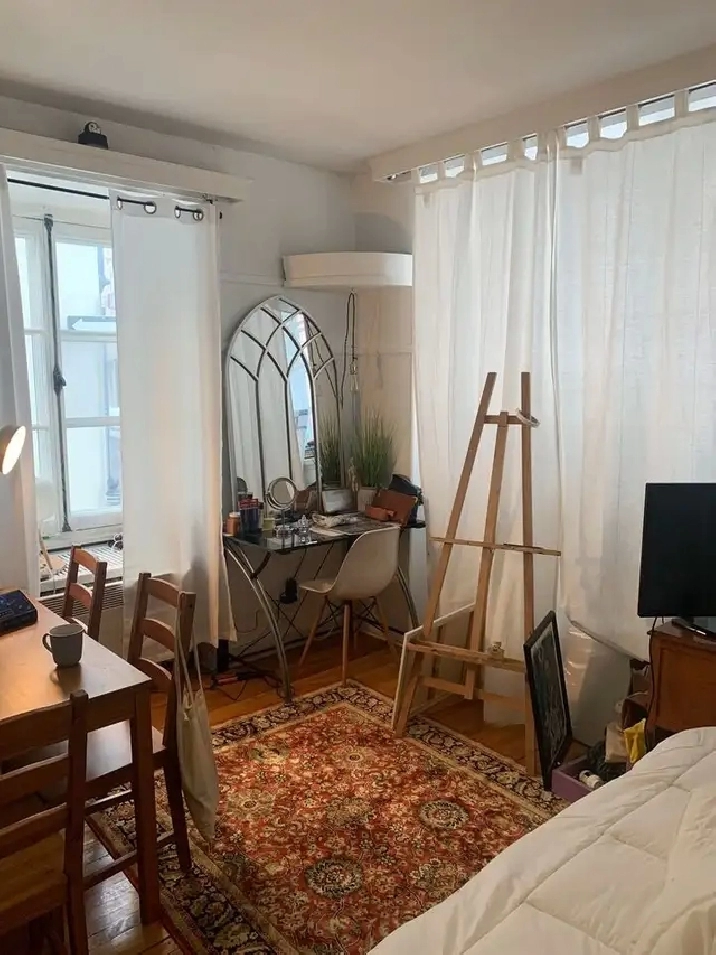 Beau logement 2½ rue Garneau Vieux-Québec JUILLET