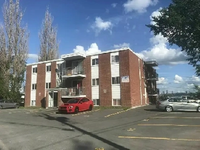 Superbe loft 1 1/2 1er étage Charlesbourg  JUILLET