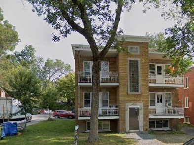 Beau grand 4 1/2, Ave. Bardy, WIFI Juillet