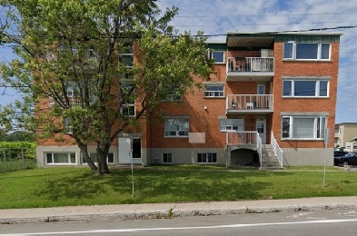 Beau 2 1/2, Charlesbourg, demi sous-sol Juillet