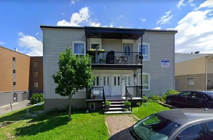 Très beau 4 1/2, rue Jean-Noël Ste-Foy JUILLET