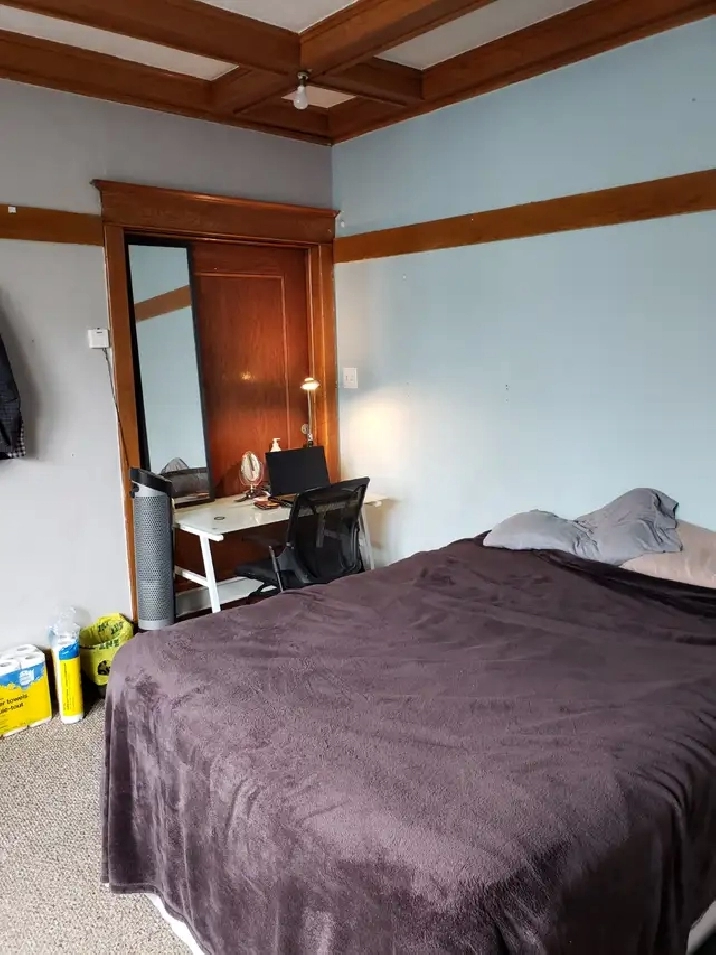 House for rent May 1, utilities included, Christie and St.Clair