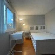 2 Private rooms available May 1st