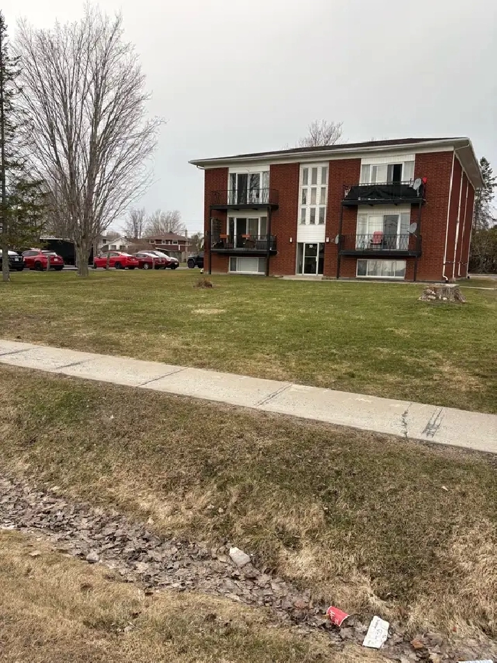 Long  Sault  55 Simcoe. Two bedroom apartment for rent.