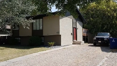 Main Floor House Rental FURNISHED ALL included, 2 bedroom May 1