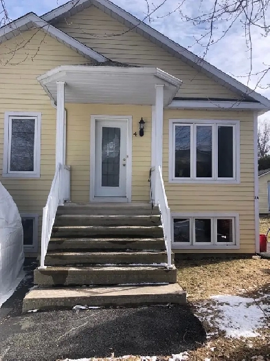 41/2, spacieux, tranquille,St-Mathias