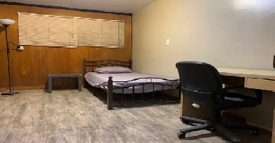 Room - Basement - FEMALE only - Mohawk - St-Jo Hosp - NOW