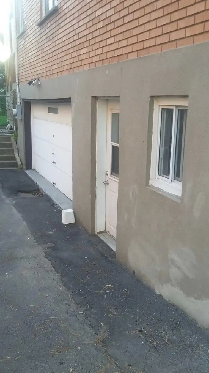 31/2 demi sous sol chomedey electr,chauff incl