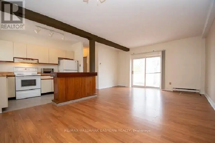 2 Bedroom Garden Apartment in a Historic Setting