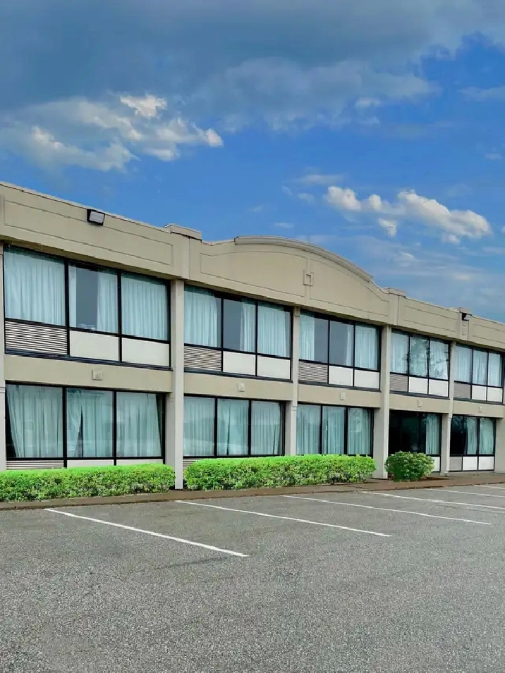 Summer Housing Sarnia | Furnished 2-Bed Suite | $1,500/month