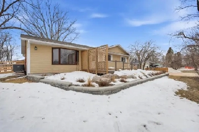 Beautiful Home and Acreage for Sale!