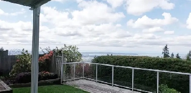 1 Bedroom   Den Garden level Ocean View (North Vancouver)