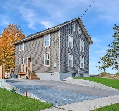 ALL INCLUSIVE Spacious 3 Bedroom 2.5 Bath For Rent In Kitchener