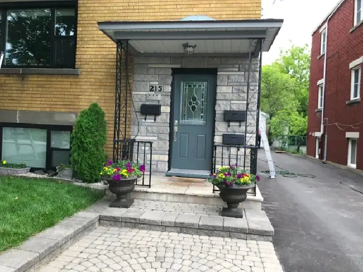 215 Granville StreetVery large Two- Bedroom Apt.