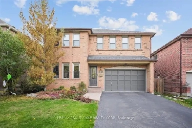 Rooms for rent in quiet house in Oakville (river oaks area) pool