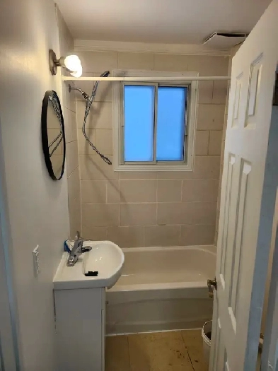 1295$/month-Renovated 41/2-Lachine-Available now.