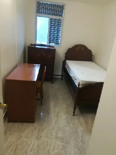 Private Furnished Bedroom Near Eglinton & Don Mills - Shared Apa