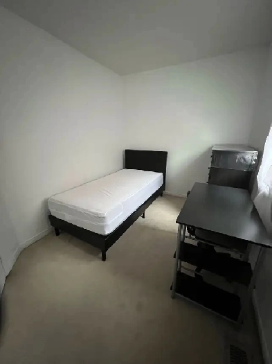 Mississauga - Short Term Room Rental-2 Months Min
