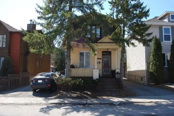 Charming 2-bd Apt - Top Floor - 6 Appliances Incl