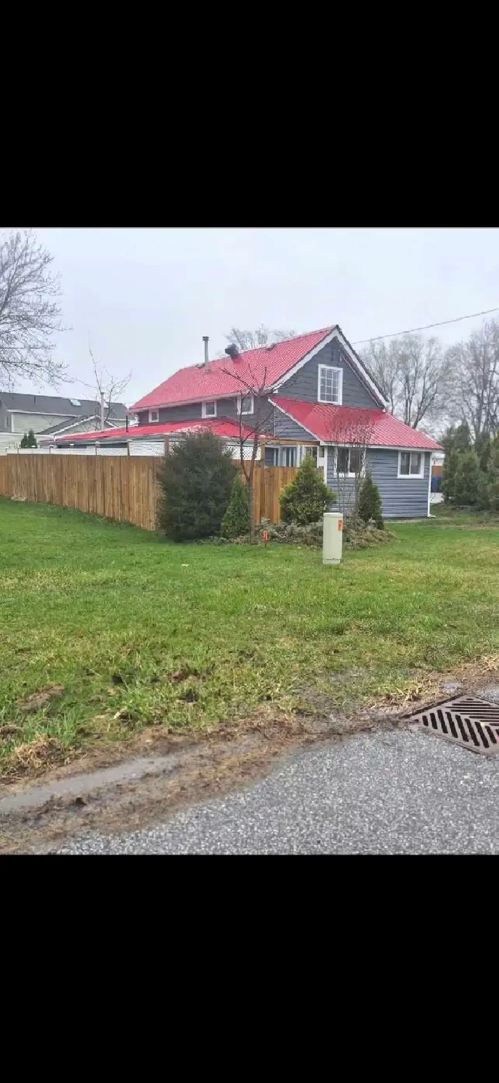 1057 oak ave Kingsville Ontario