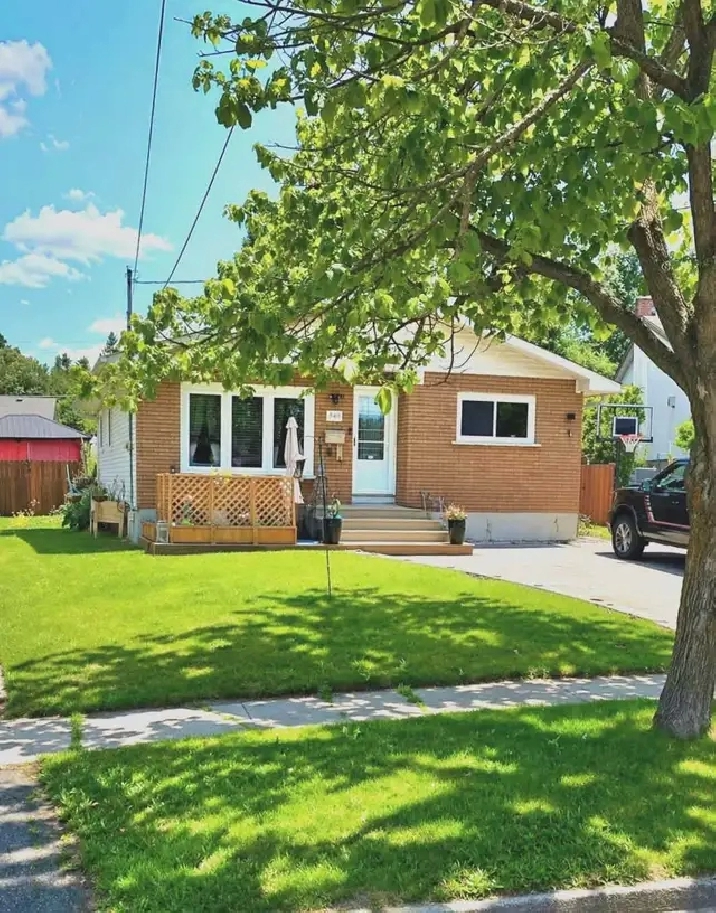 House for Sale - Open House Saturday 2-4pm