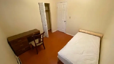 Cozy Private Furnished Room for Rent @ Central Vancouver