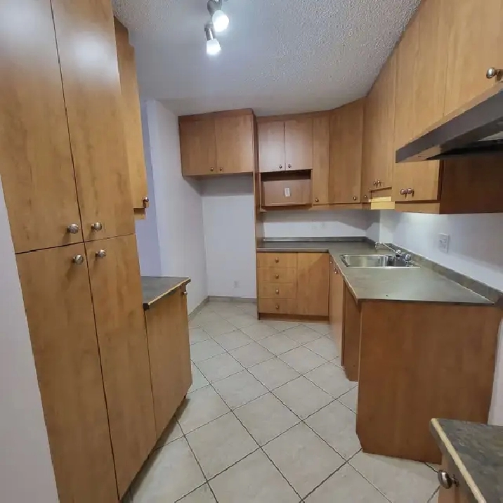 3 1/2 à louer à Ste-Foy