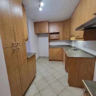 3 1/2 à louer à Ste-Foy