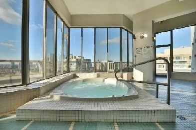LARGE ALL-INCLUSIVE SUITE AVAILABLE NOW, MISSISSAUGA CITY CENTRE