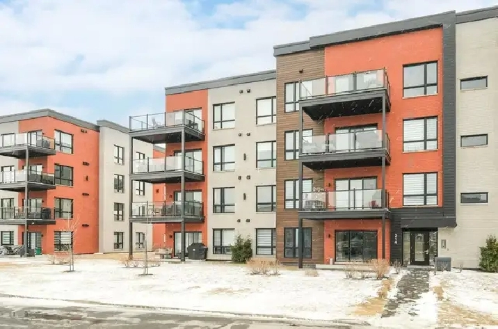 Condo de luxe:  2185$ / mois, 4 1/2, Rue de l'aigle, Carignan