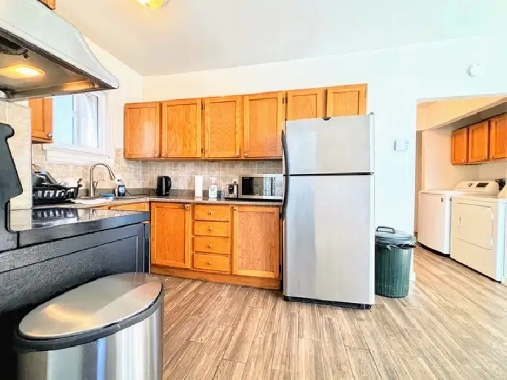 Available NOW. Furnished ROOM. CLEAN, SAFE! Great Area! ALL INCL