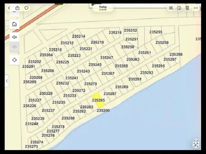 Lake front lot at the Narrow Manitoba.  27 Moon Shadow dr