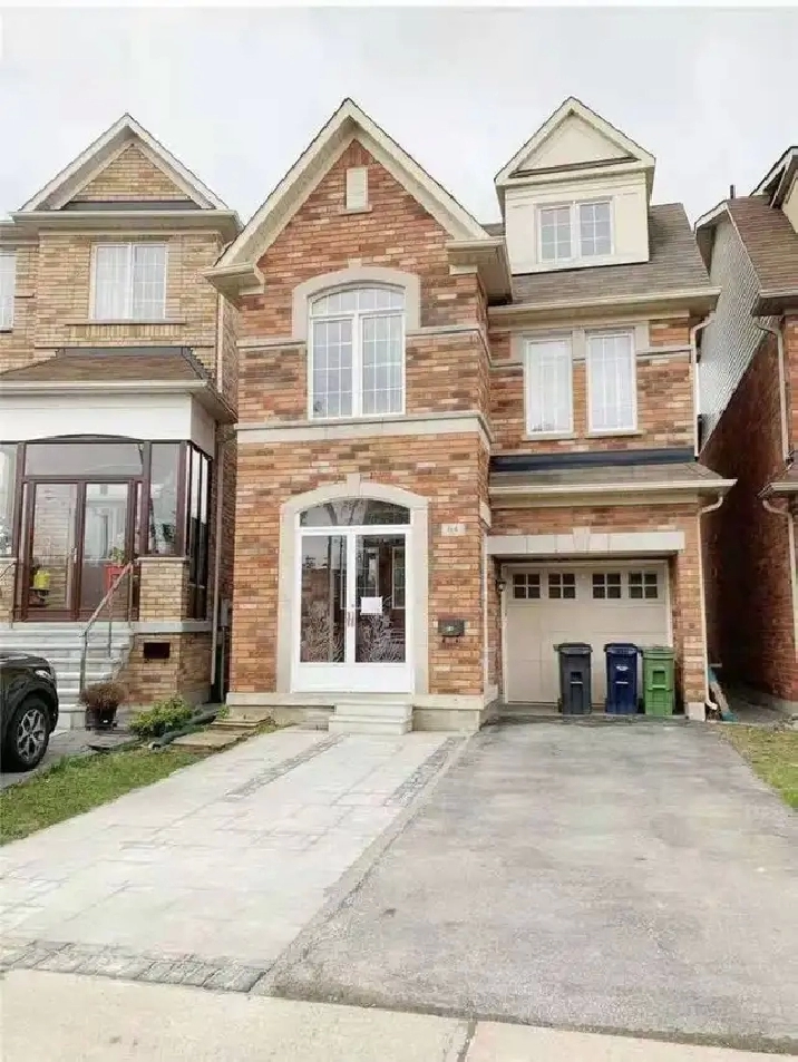 2 bedrooms 1bathroom for rent in Scarborough $1700