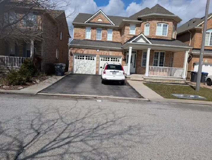 2 BR, LEGAL, LICENSED BASEMENT IN BRAMPTON