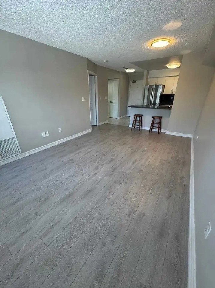 1 BED   1 BATH CONDO FOR RENT ××