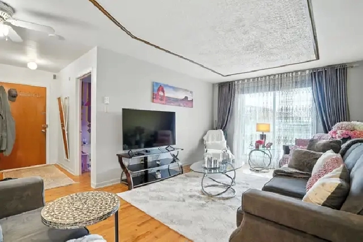 Grand 4 1/2 et demi a st léonard près de tous les services