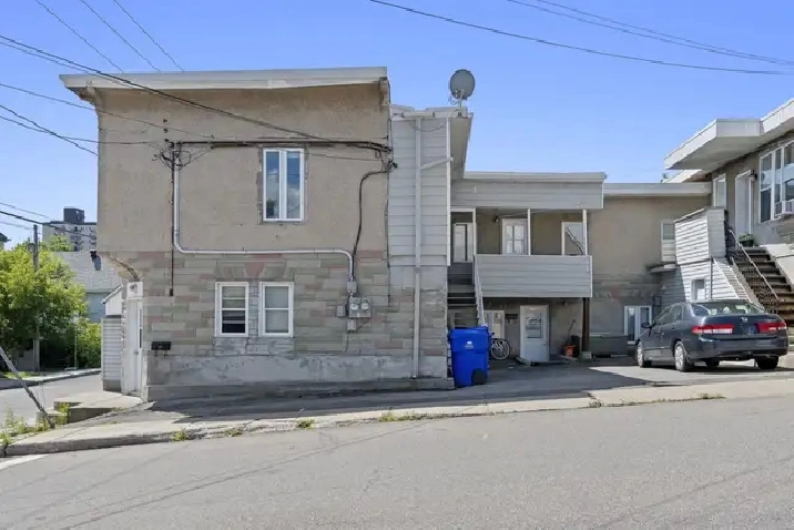 112 Rue Garneau Unit A, Gatineau, Quebec (J8X 1S3)