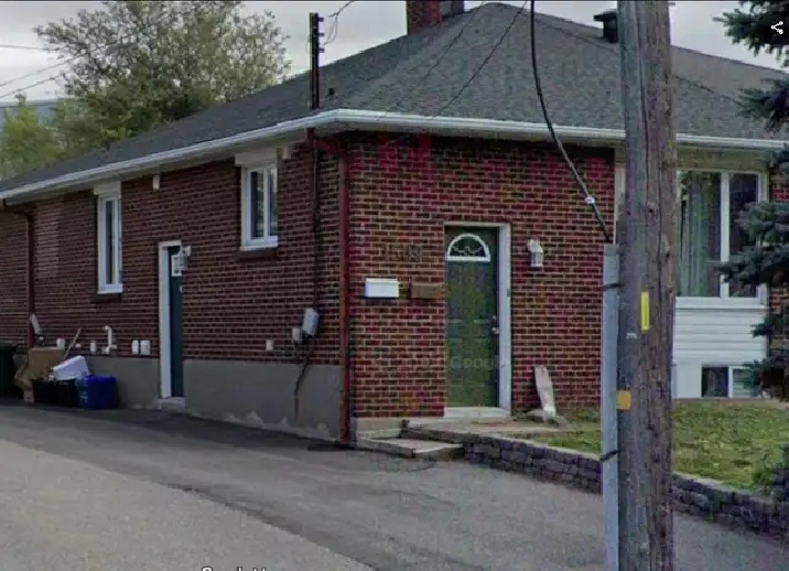 All-Inclusive 2-Bedroom with Private Entrance – Billings Bridge