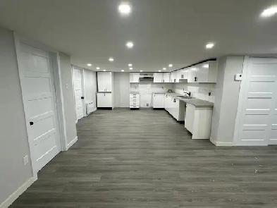 bachelor neuf 4 1/2 st jerome 1475$