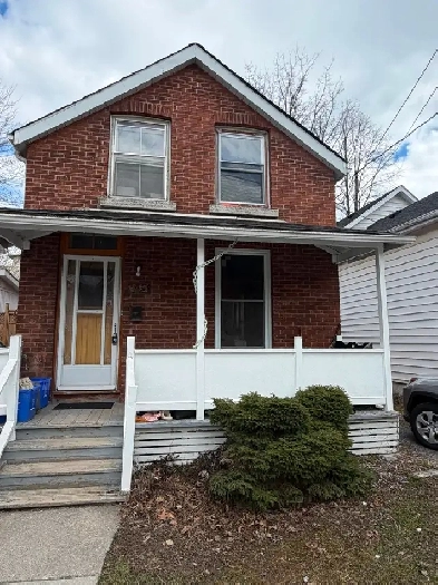 House rental near Queens University
