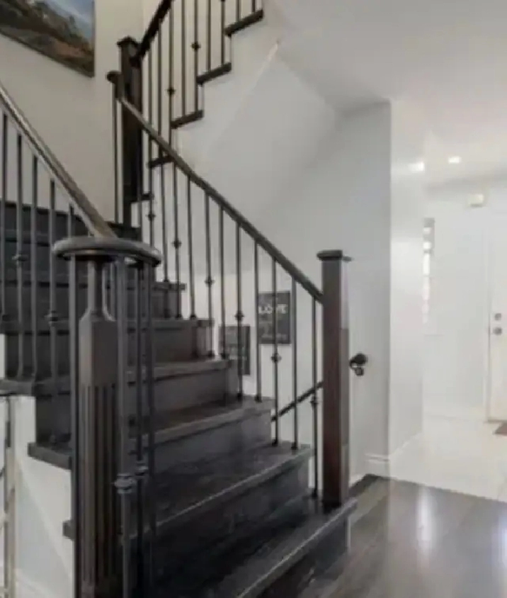 One Private Furnished Room to Rent in Brampton