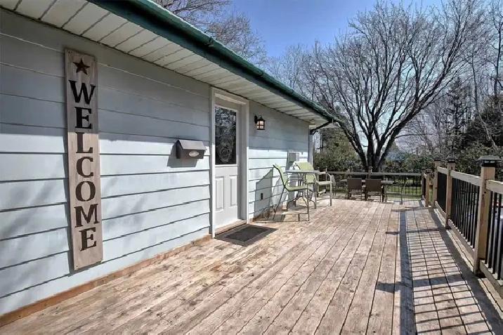 2 Bedroom Cottage-Style Home w/ Lake Access – Near Bobcaygeon