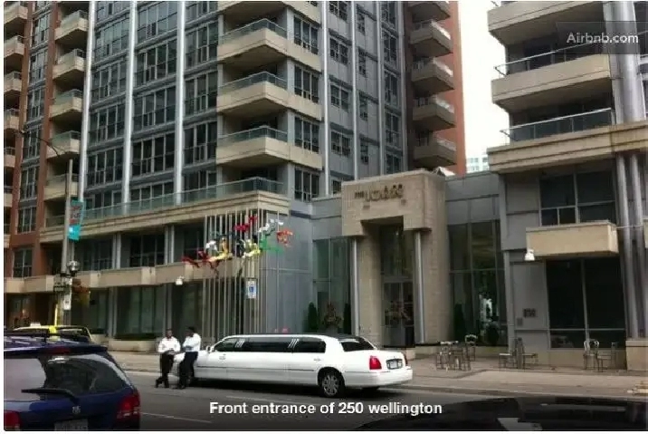 May 1st, Cozy Private Furnished Den/Room, Downtown Luxury Living