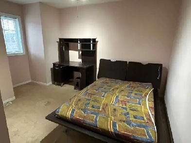 Furnished room mins from Square One (Females Only) available imm