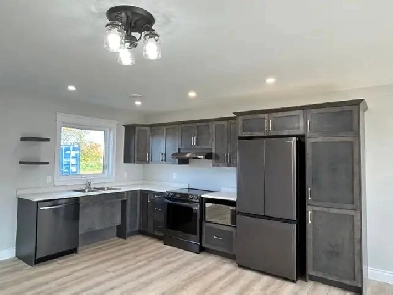 Senior Friendly Apartment - 2 Bedroom 1 Bathroom with Garage