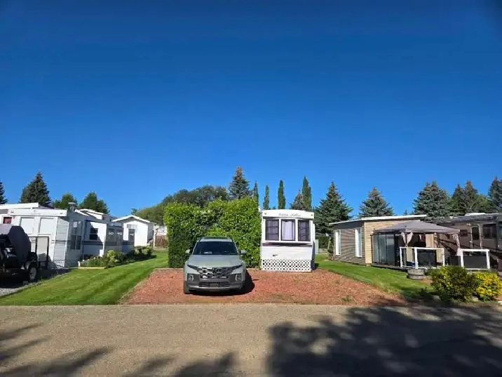 17 points west sylvan lake