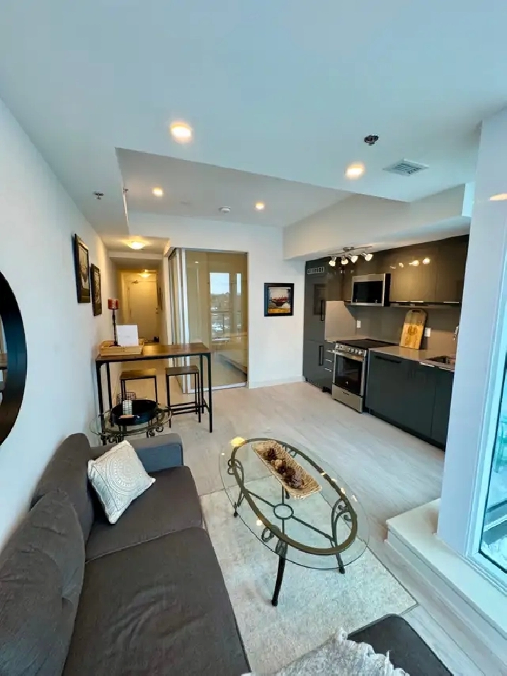 1 Bedroom Condo in Cliffside available June 1st