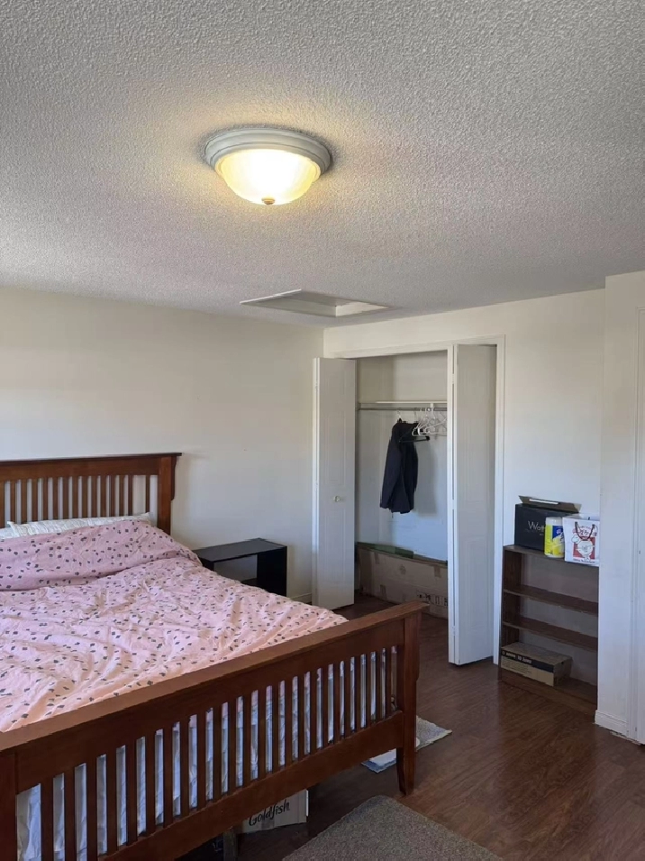 Room for Rent Near Fairview Mall – Kitchener (N2C 2S1)