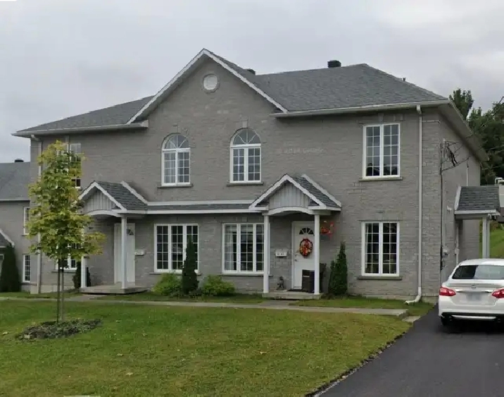 Sherbrooke Nord 4 1/2 beau et bien situé, 1er JUILLET 2026